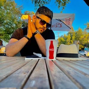 Meet your Posher, Waj